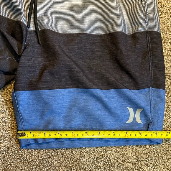 Hurley Volley Boardshorts - Size Medium- Gray and Blue - Picture 10 of 10